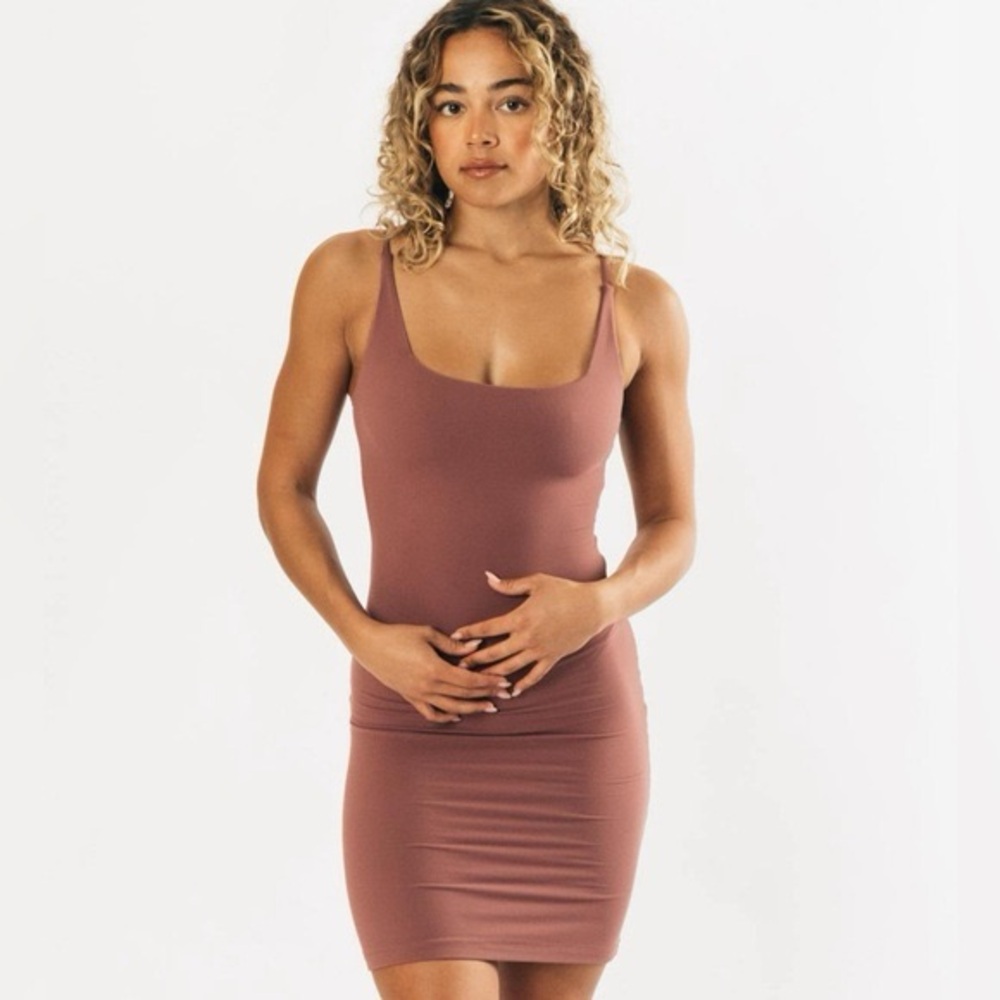 Alphalete Allure Dress